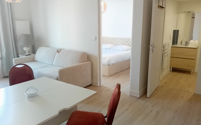 Bright and comfortable Type 2 apartment in the heart of Vichy LE 25