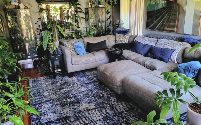 Habitación privada y confortable con vistas al jardín trasero