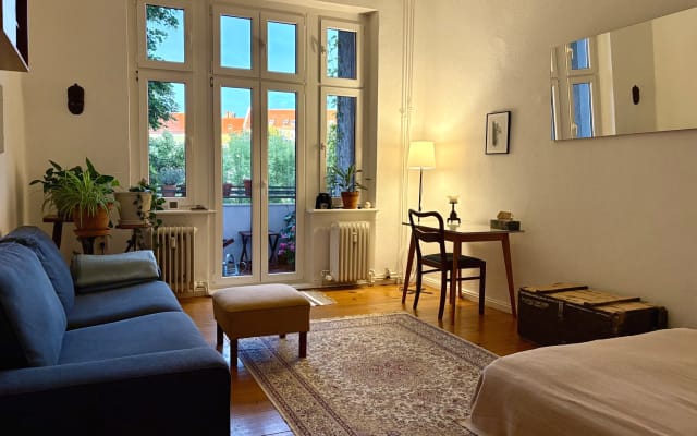 Appartement avec balcon près du canal