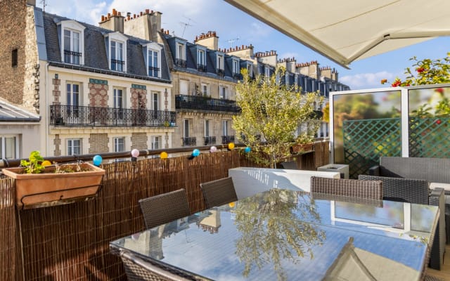 Chambre d'Amis with terrace (Chambres d'Hôtes/B&B/Guest House)