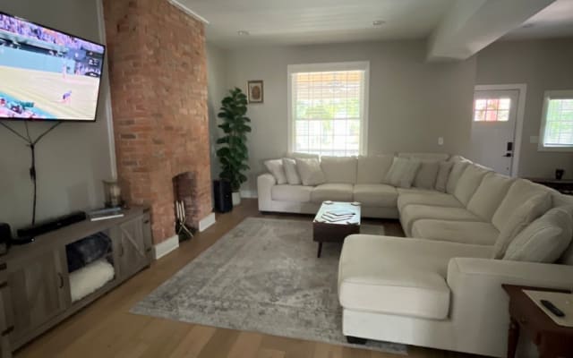 Safe,comfortable and clean Modern Home in Old Town East!(Smaller Room) - Picture 6
