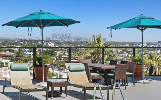 Skyline Escape with Roof-Top Pool