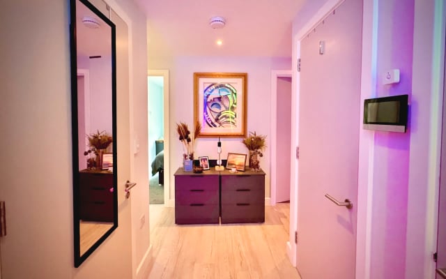 Double bed • Private Bath • 7 min to Canal St • Modern apartment