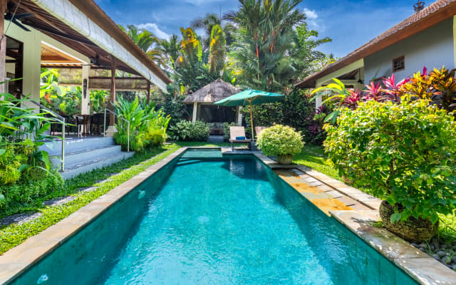 Villa Damai - Glorious, private, 3 bedroom villa with 10m pool.