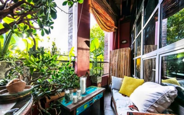 New York style warehouse conversion open living space in Chippendale  - Picture 7