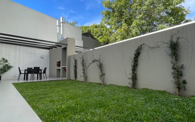 Studio with garden and barbecue in Palermo