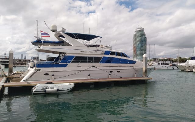 Yacht Charter Nova Princess. Accommodation for up to 1-15 people