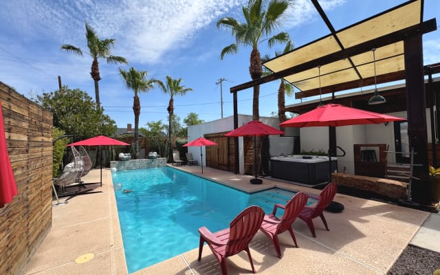 Your clothing-optional Oasis in the heart of central Phoenix!