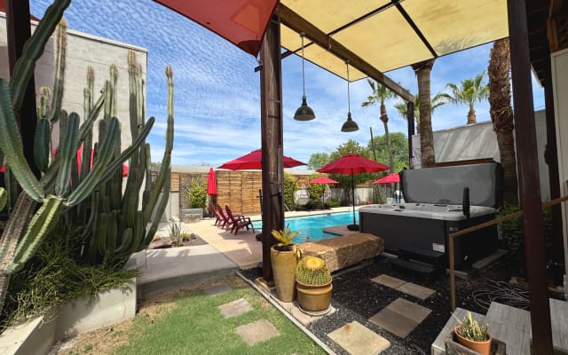 Your clothing-optional Oasis in the heart of central Phoenix!