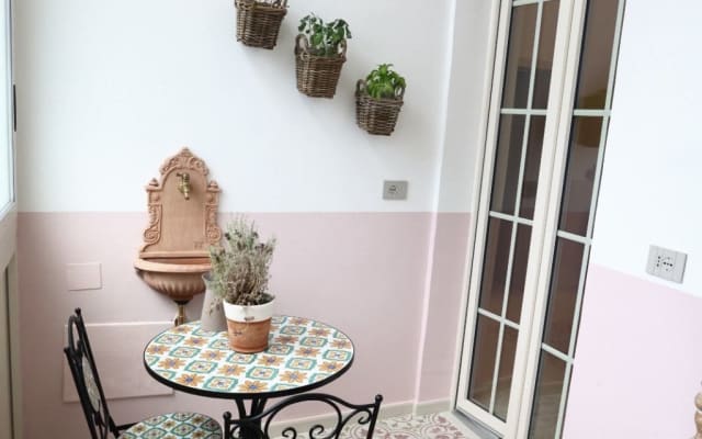 Large central bright quiet with veranda (entire accommodation) - Picture 11