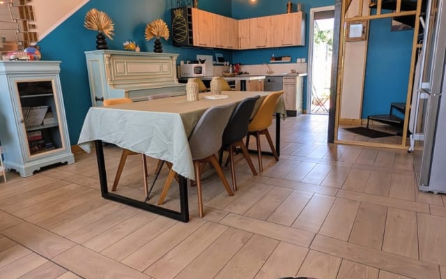 4* house between lake, forest and ocean