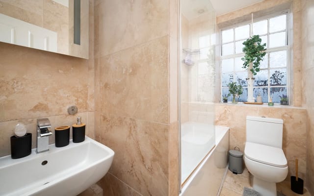 Appartement moderne à 2 lits - 2 min du métro - 12 min d'Oxford Circus - Photo 6