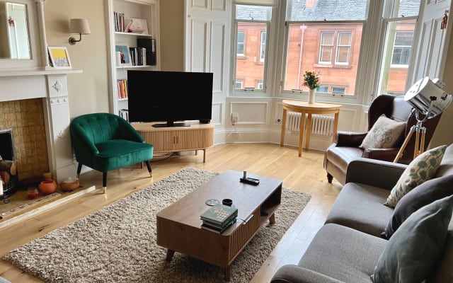 Bright and Stylish Guest Room in Central Edinburgh