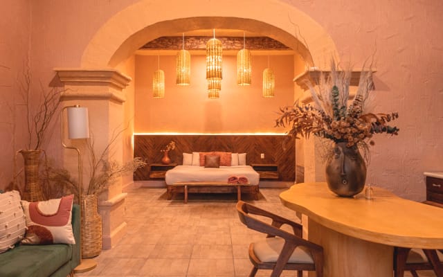 Cozy restored house, KS bed/AC in Centro Oaxaca, best location