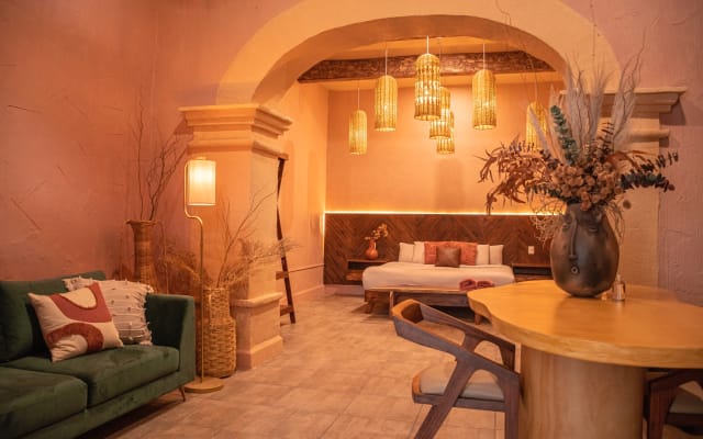 Cozy restored house, KS bed/AC in Centro Oaxaca, best location