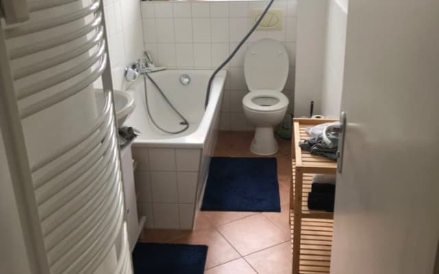 Praktisches und ruhiges Zimmer in Neukölln