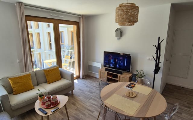 Apartment in residence/ Neighborhood Jardins des plantes Downtown