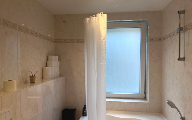 Bom apartamento com uma localização central e boas ligações