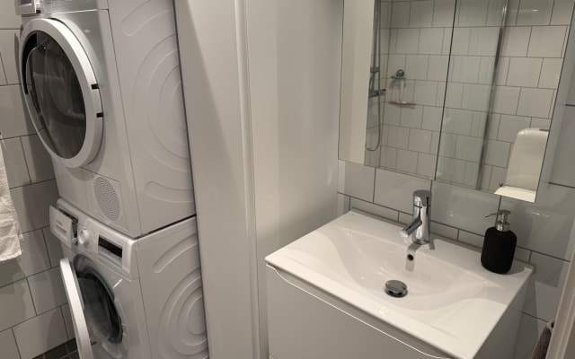Vêtements facultatifs à Malmö. Près de Copenhague, à proximité de l'aér