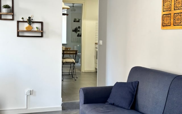 Dimora Al-Noor Very bright apartment in the heart of Palermo