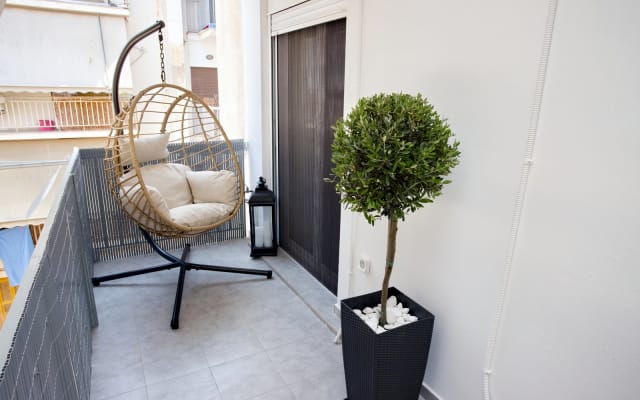 Elegant, Comfortable & Apartment in the Heart of Athens  - Picture 17