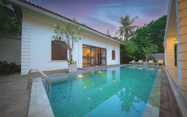 LGBTQ+ friendly Colombo home with pool & antique charm.