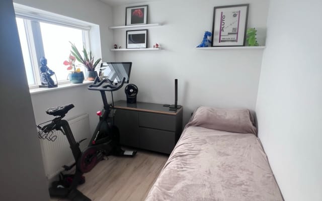 Einzelzimmer verfügbar in Stockwell...
Norden für...