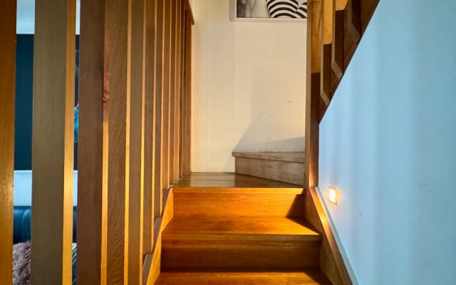 Schickes Designer-Schlafzimmer mit Balkon in der ikonischen Paddington Terrace - Foto 9