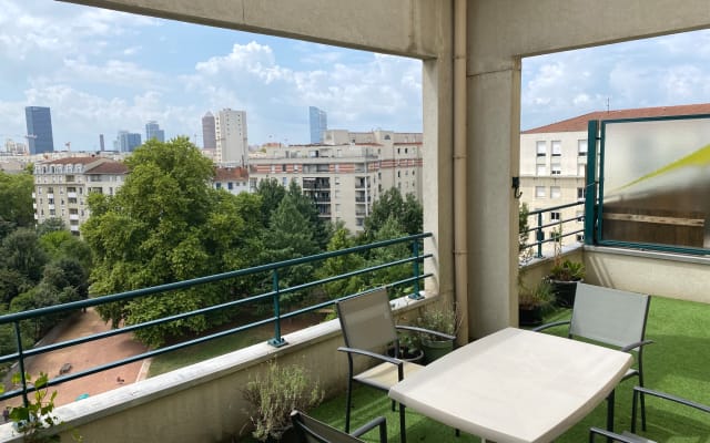 proche Lyon-métro A et B - bel appartement calme-proche parc tete d’or
