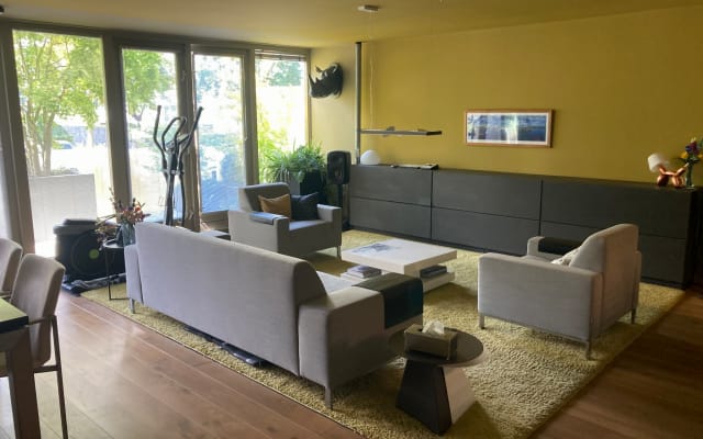 Schöne Wohnung in ruhigem Teil von Amsterdam nahe dem Zentrum