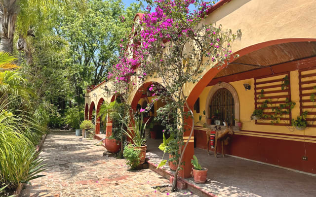 Anuncio de Joaquín santiago en misterb&b - Fachada