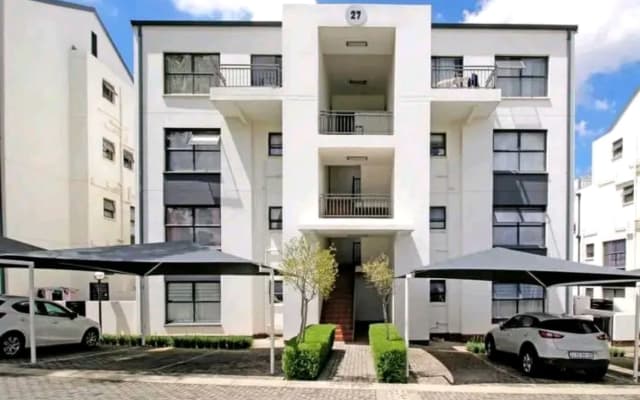 Bonito apartamento de lujo en una urbanización segura.
