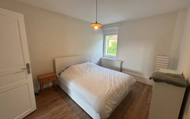 Vêtements facultatifs - Chambre près de Luxembourg