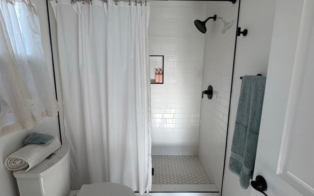 South Bay Modern Guest House - Picture 15