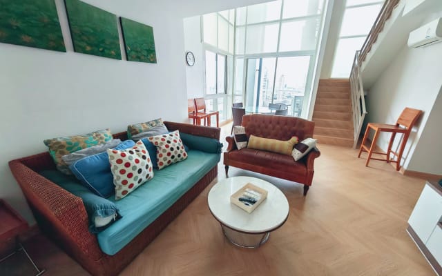 Next to IconSiam, 3 bedroom Penthouse Duplex River view condo - Picture 7