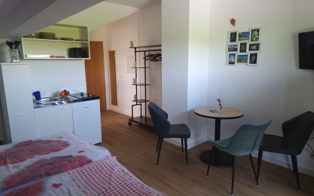 Robert's listing on misterb&b - Ein Raum für Kochen, Essen und Schlafen