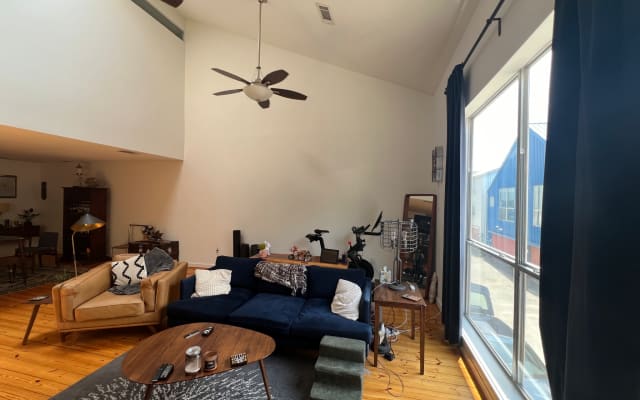 Large Private Room right off the Atlanta BeltlLine in Reynoldstown!