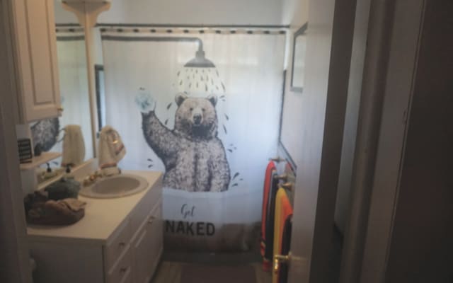  Queen Room with share Bath and swim Spa. Clothing Optional!