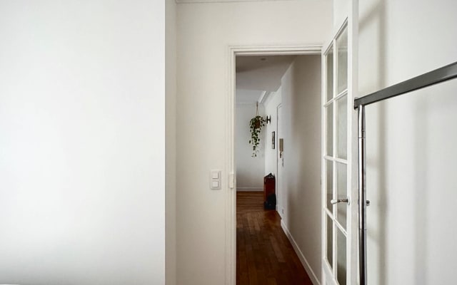 Canal-side apartment - Picture 6
