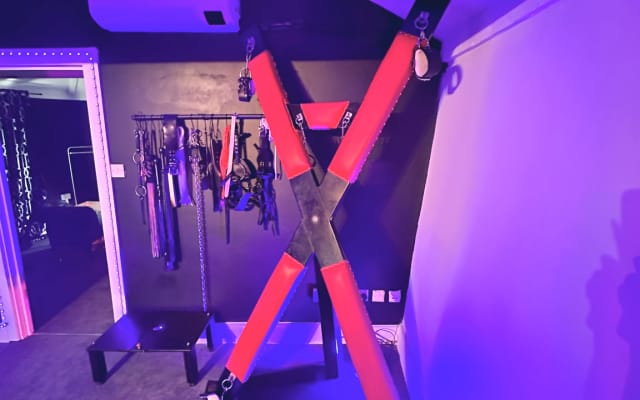 Essex's Finest Dungeon B&B available to Couples & Professionals