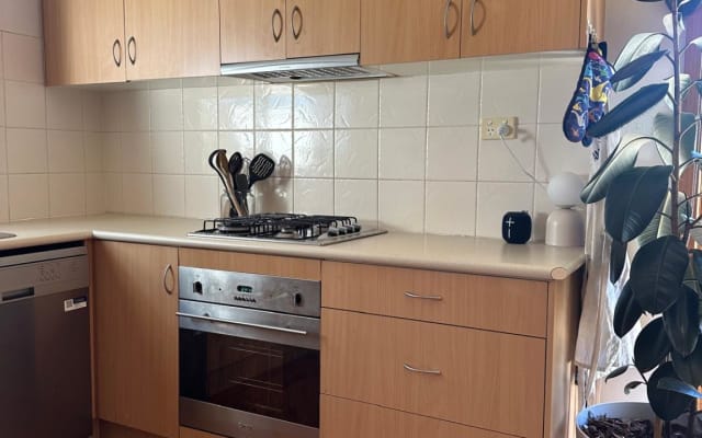 Unique house near Richmond Station - Picture 9