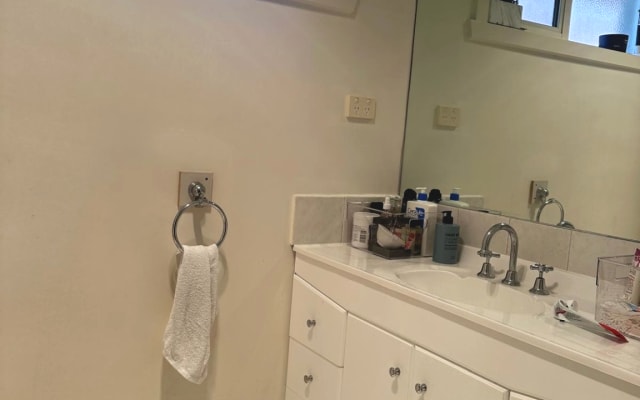 Unique house near Richmond Station - Picture 14