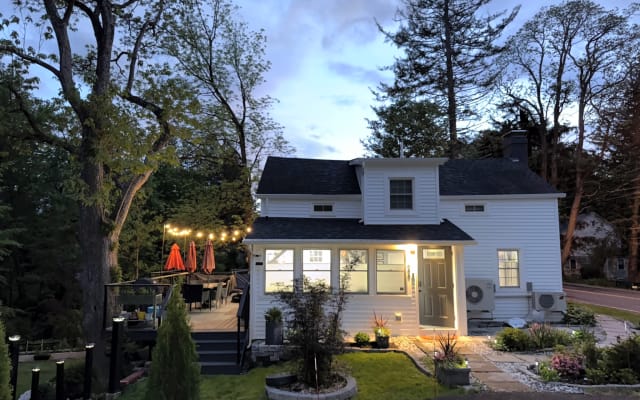 Updated country home in New Paltz (new 600+ sq ft deck!)