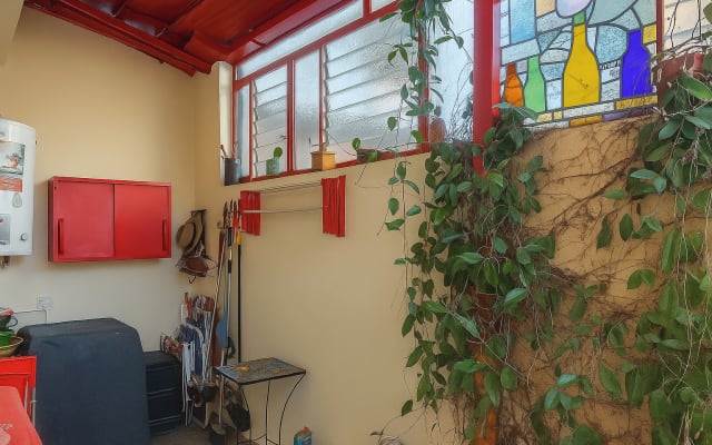 Double bed room, garden view with A/C - Picture 11