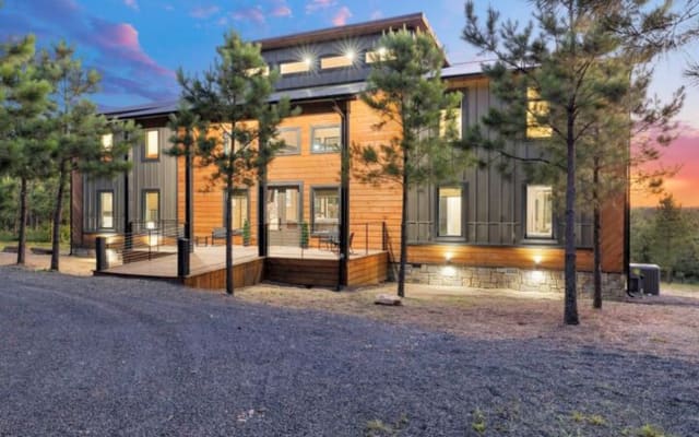 Luxuriöse 6BR 4.5BA Hütte | Privater Pool, Spa, Billardtisch & große Kü