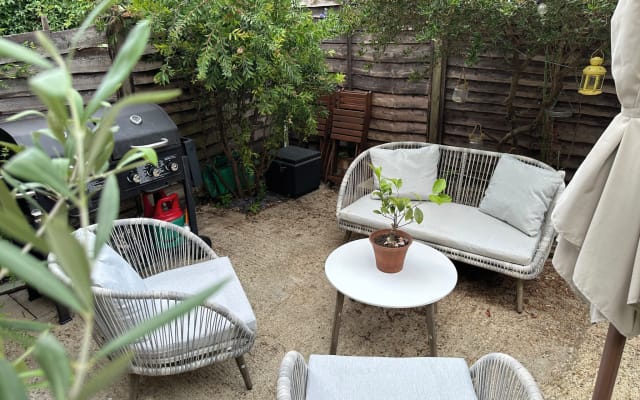 Stylish Victorian flat with garden in London's queerest area - Picture 20