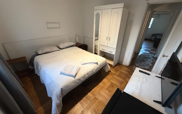 Chambre proche de Plaza Italia, Bellavista et Lastarria.