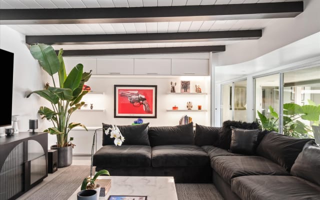 Klassische Mid-Century Modern Home + Pool im Herzen von LA 4BD/3BA - Foto 3