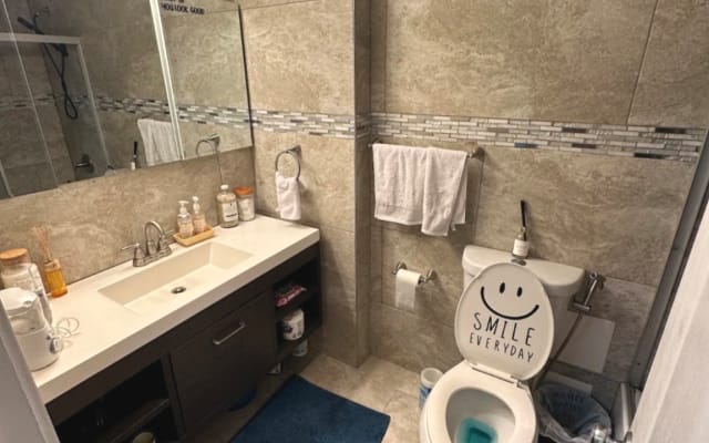Private bathroom, free parking, gated community penthouse