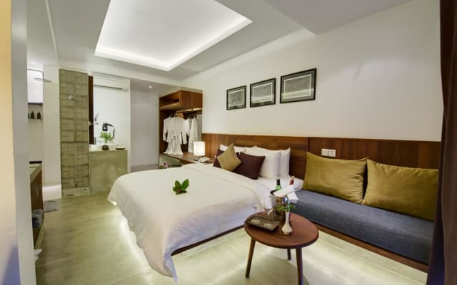 Romantic Boutique Hideaway ā Stylish Room in Siem Reap